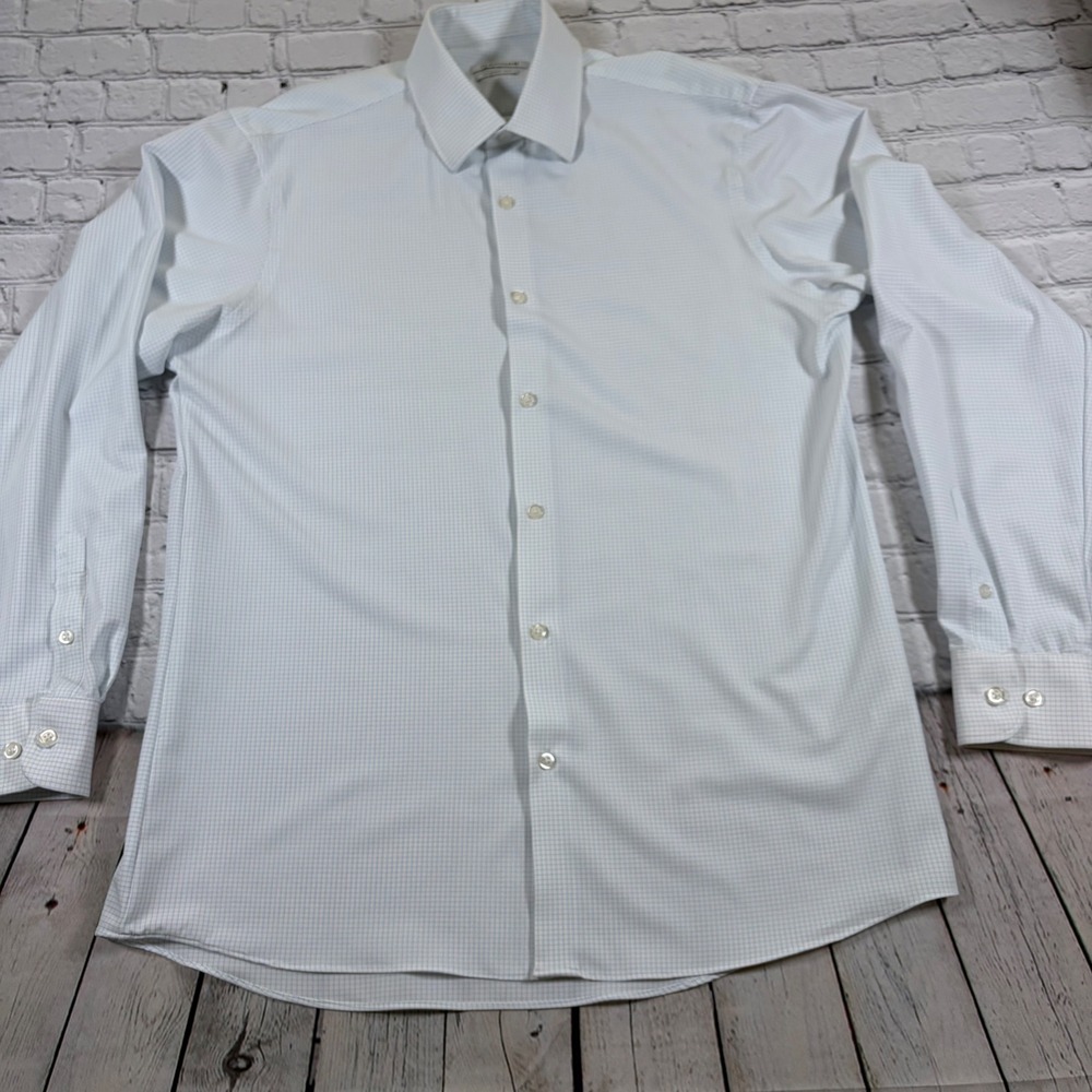 Haggar Classic Fit Dress Shirt Mens 15-15.5 34/35 White Blue Grid Stretch Shirt